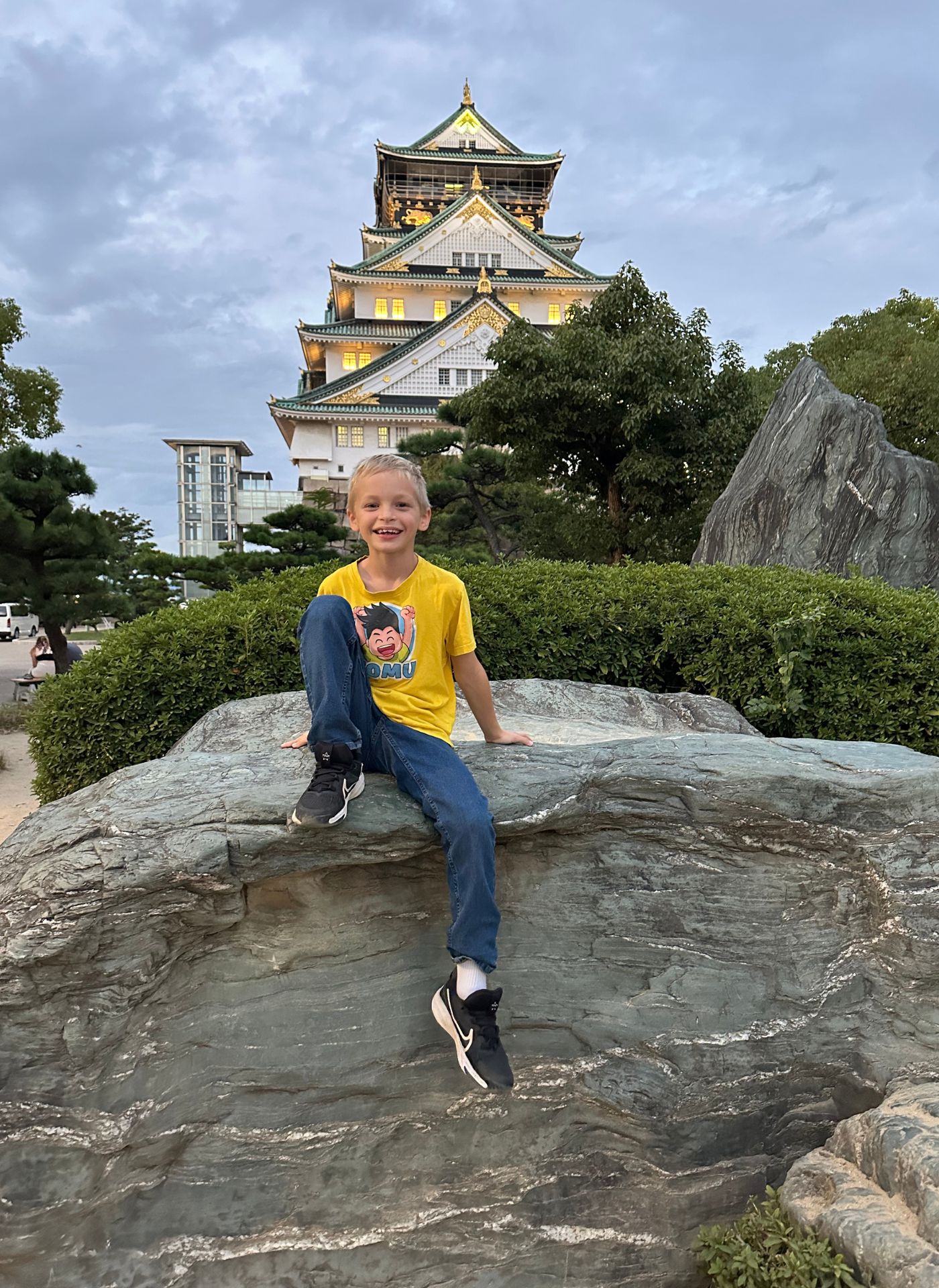 Osaka slott på dagen