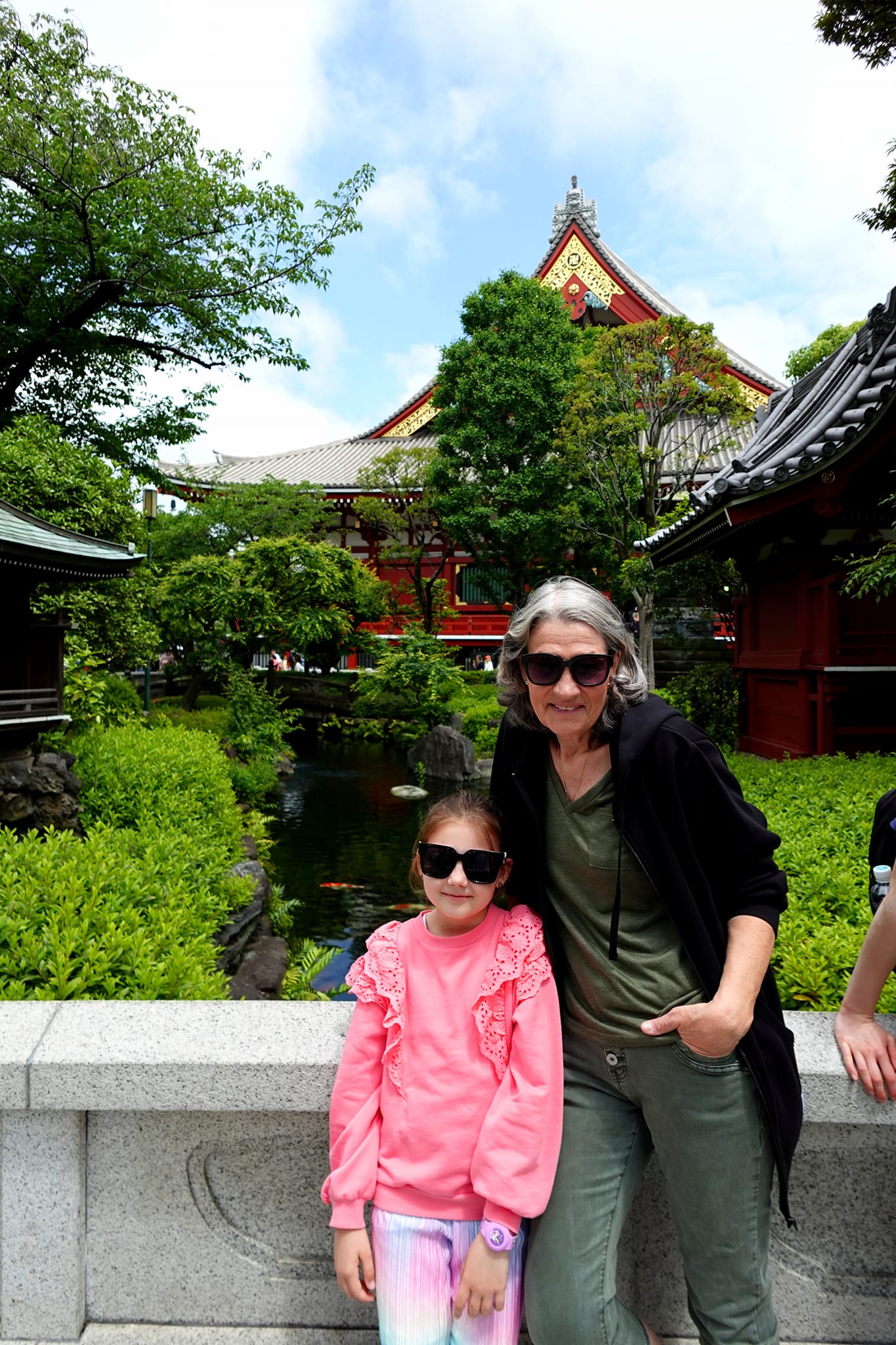 Sensoji med Annika och Ebba
